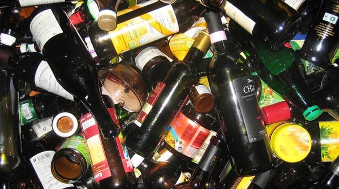 ercolano: ordinanza del sindaco vieta alcolici e stop all’asporto