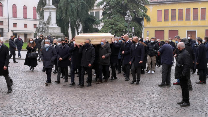Svaligiata la casa di Paolo Rossi durante i funerali