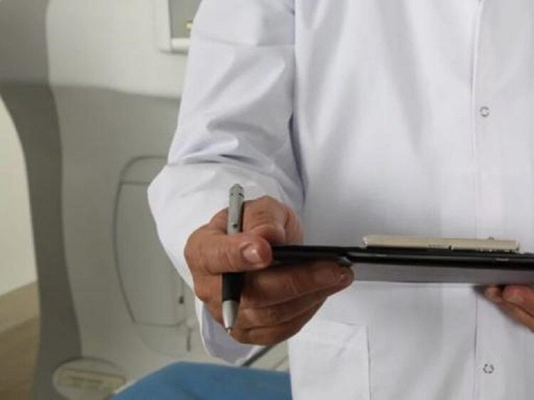 Italia medicina: ‘Ci sono 300 ex guardie mediche pronte ma la Regione tace’