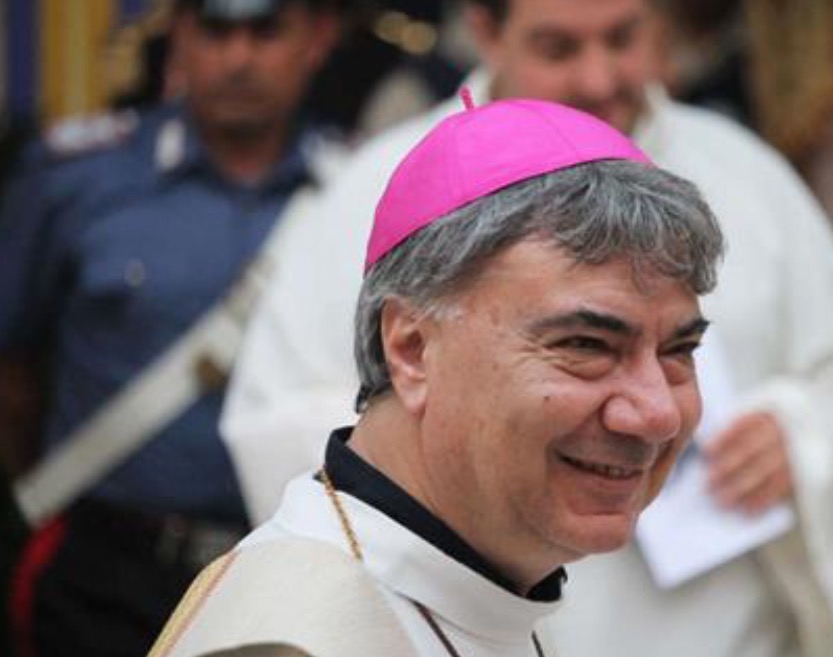 L’Arcivescovo di Napoli in visita all’Ospedale Pellegrini