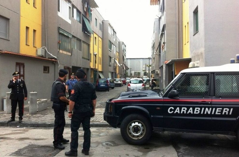 Napoli, in giro sullo scooter con la droga: arrestato 36enne