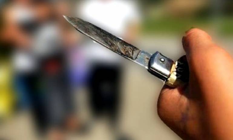 Varcaturo, non paga il conto al ristorante e minaccia con un coltello il proprietario: arrestato