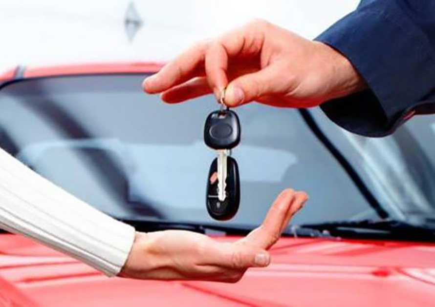 Vendevano auto in leasing ad altri clienti: due misure cautelari