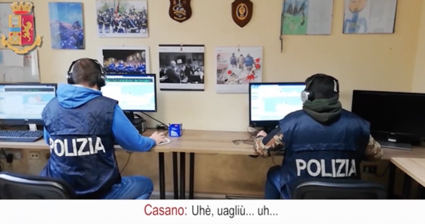 Smantellato il clan italo-nigeriano: la droga trasportata da Napoli alla Sicilia. 13 arresti