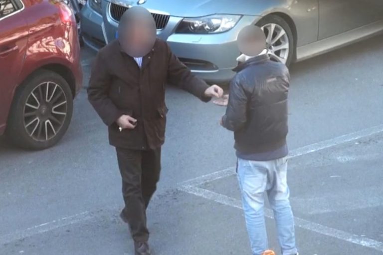 Napoli, parcheggiatore abusivo arrestato al Rione Sant’Alfonso