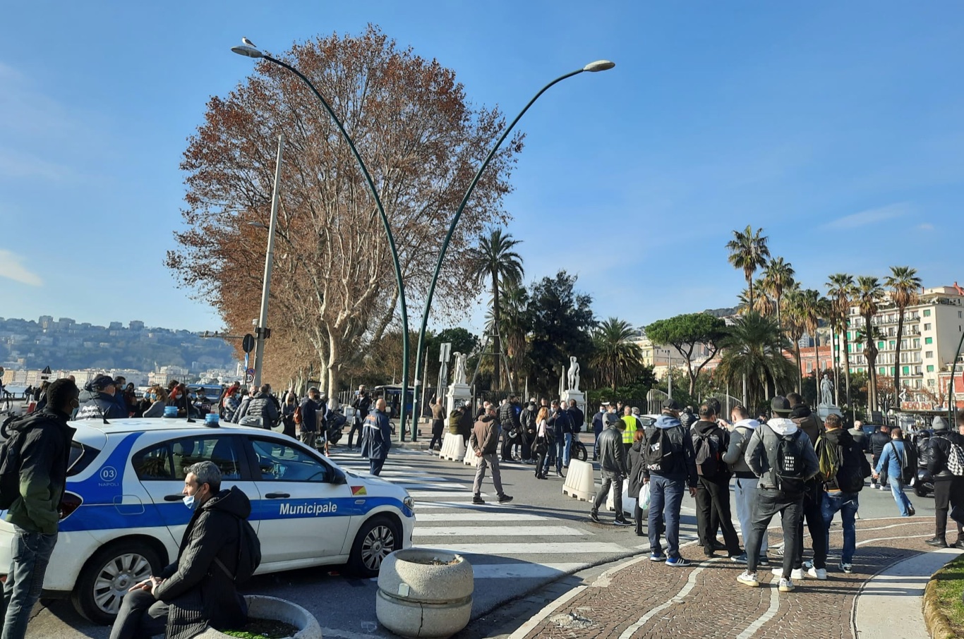 Napoli, prosegue la protesta dei ristoratori. Nel pomeriggio riunione in Regione