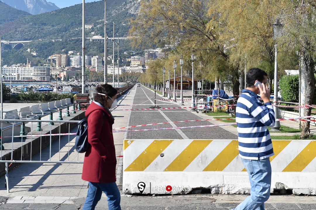 Salerno: il sindaco chiude Lungomare, piazze, parchi e ville