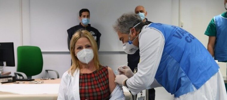 Il primo vaccino a Salerno al Ruggi D’Aragona: arrivate le prime 100 dosi