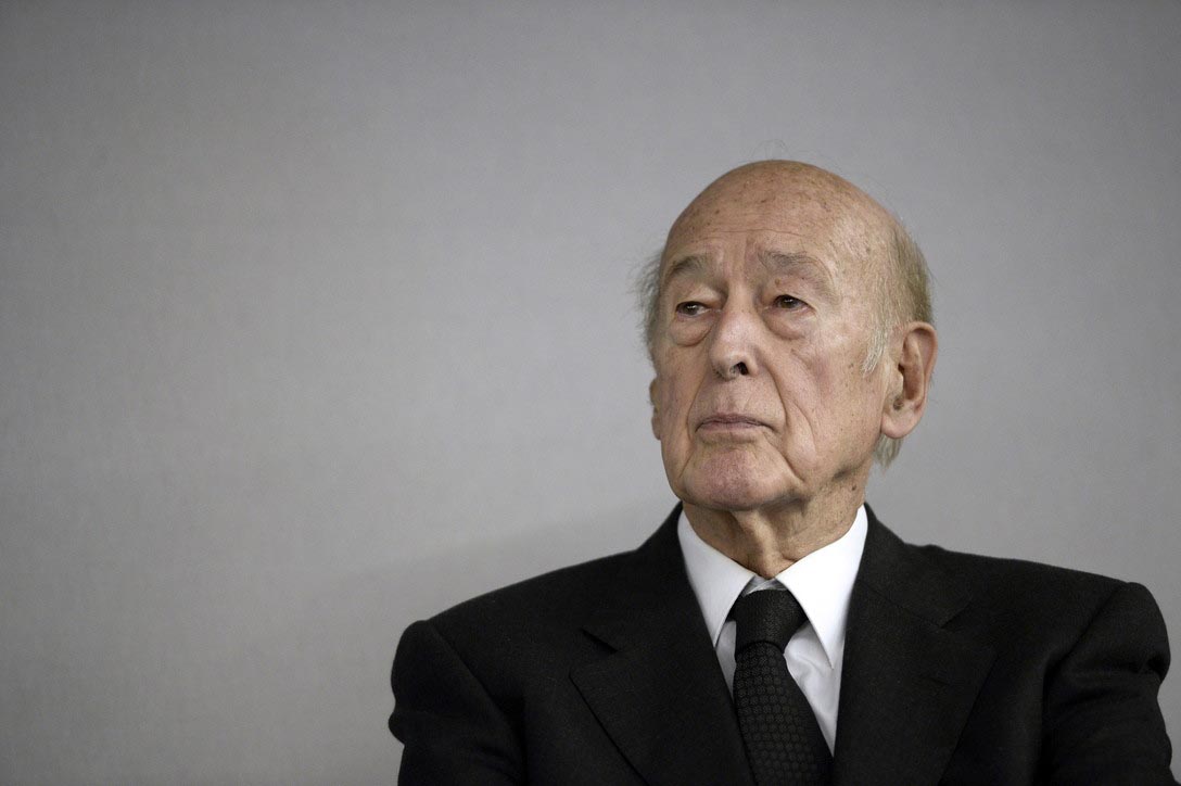 Morto di covid l’ex presidente francese Valery Giscard d’Estaing