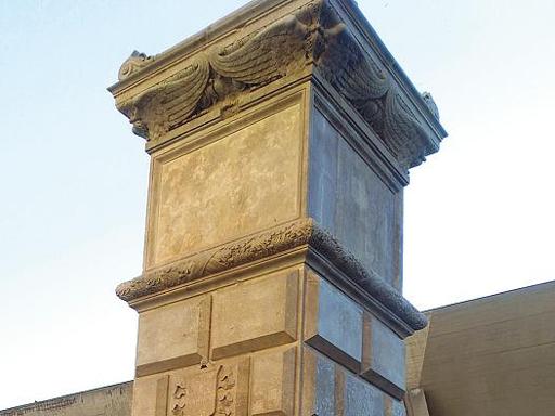 Napoli, Eav: ‘Ci faremo carico del restyling della Stele di Garibaldi’