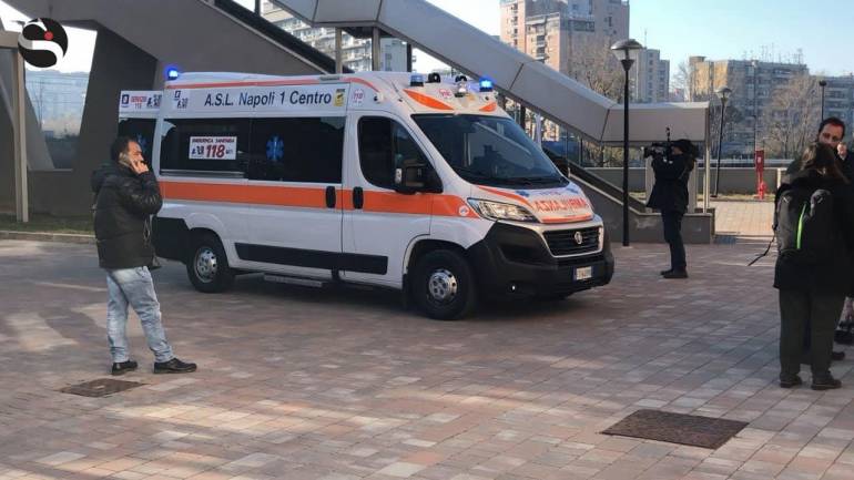 Napoli, prima aggressione dell’anno a un’ambulanza a San Giovanni a Teduccio