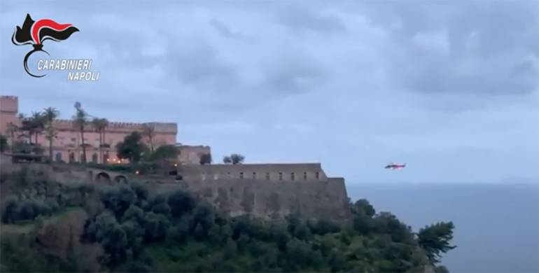 Blitz anti usura tra Castellammare e Vico: numerosi arresti. IL VIDEO