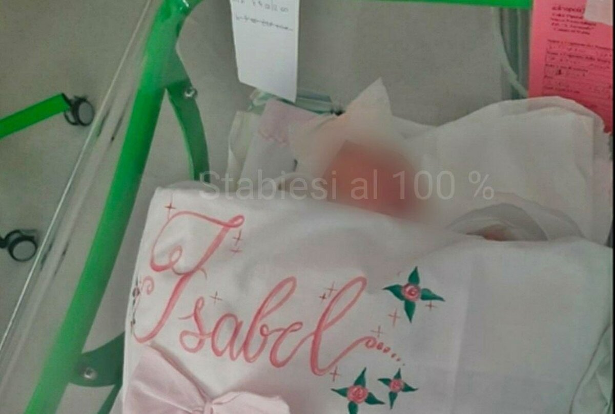 Castellammare, nata Isabel: la bimba con 10 tra nonni, bisnonni e una trisavola.