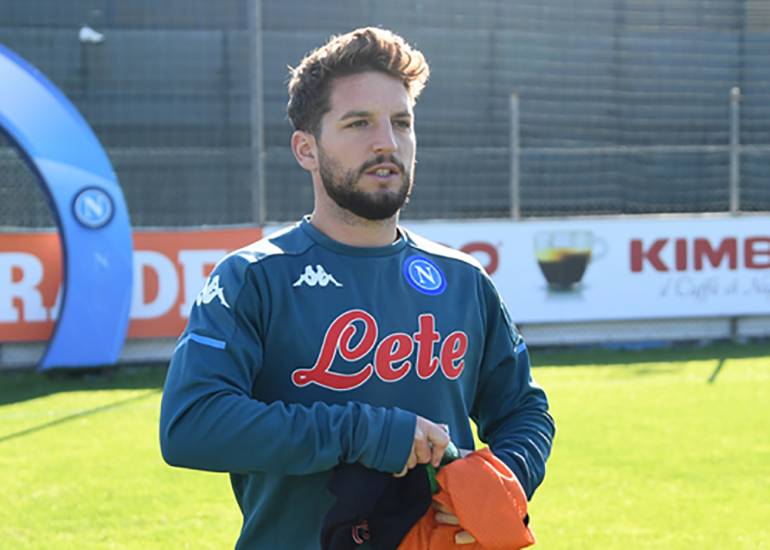 Napoli, i convocati per il Granada: riecco Mertens e 6 giovani