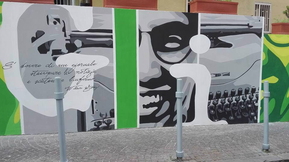 I murales di Giancarlo Siani a Napoli cancellati ed abbandonati al degrado
