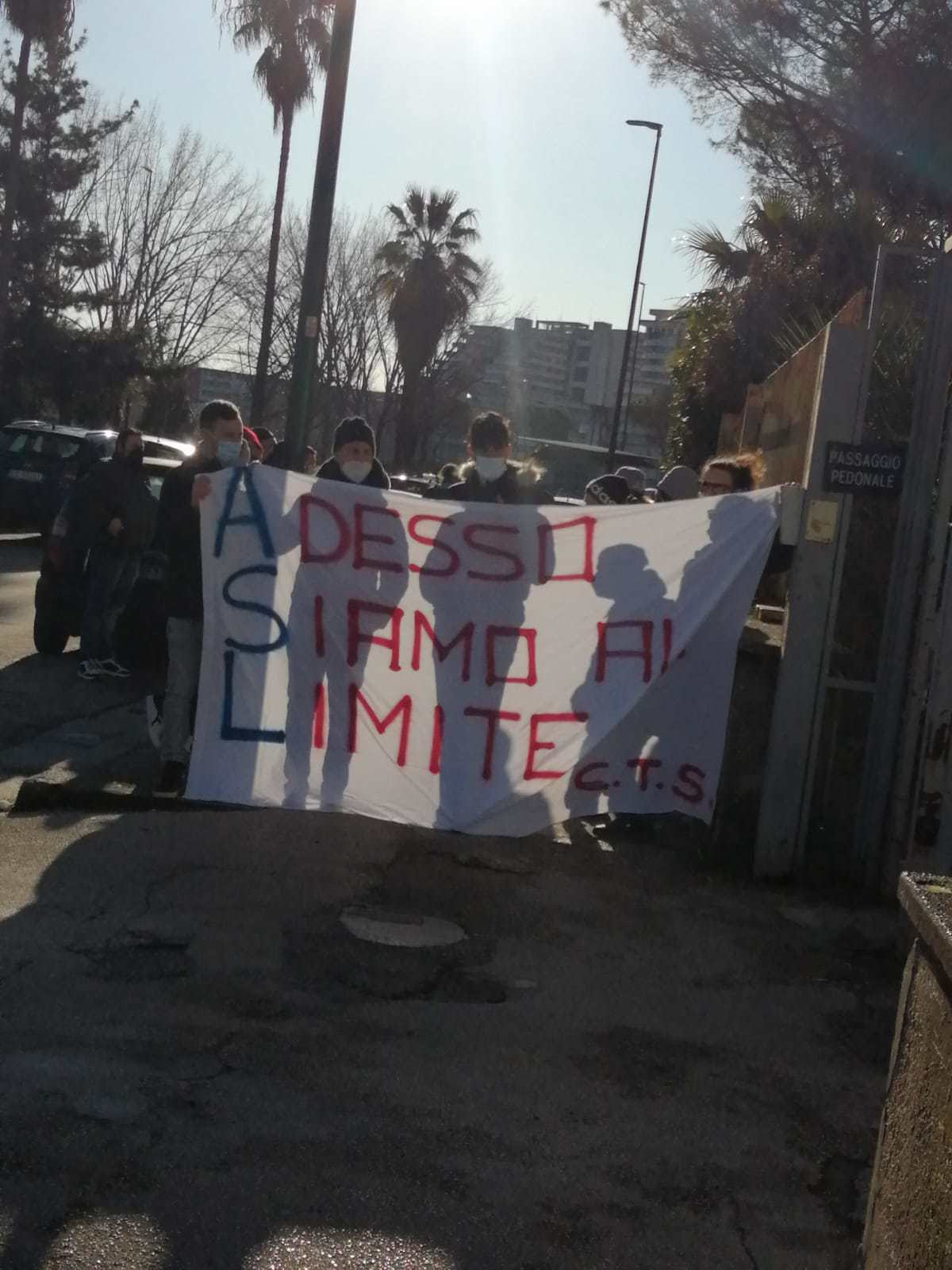 Napoli, proteste all’Asl di Scampia per la mancanza di medici di base