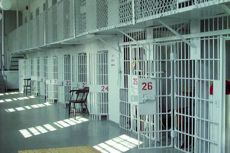 Covid, 738 i detenuti positivi: focolai ad Avellino, Poggioreale e Secondigliano