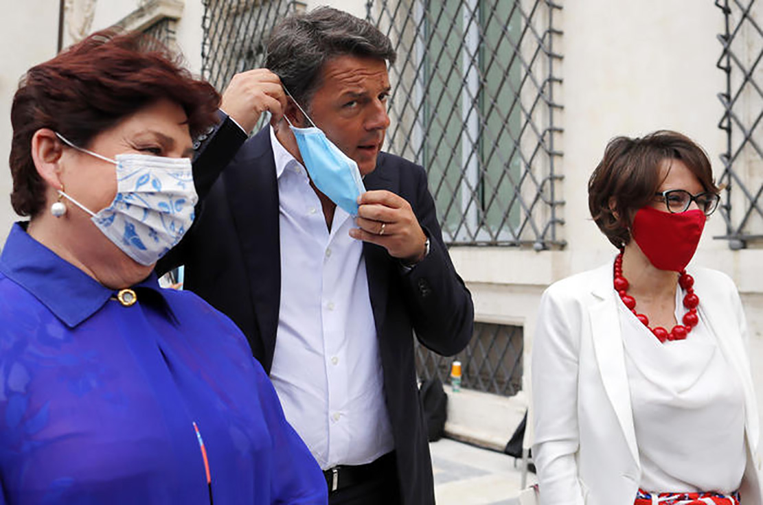 Renzi apre la crisi e rilancia, Conte non chiude e Mattarella chiede di fare presto