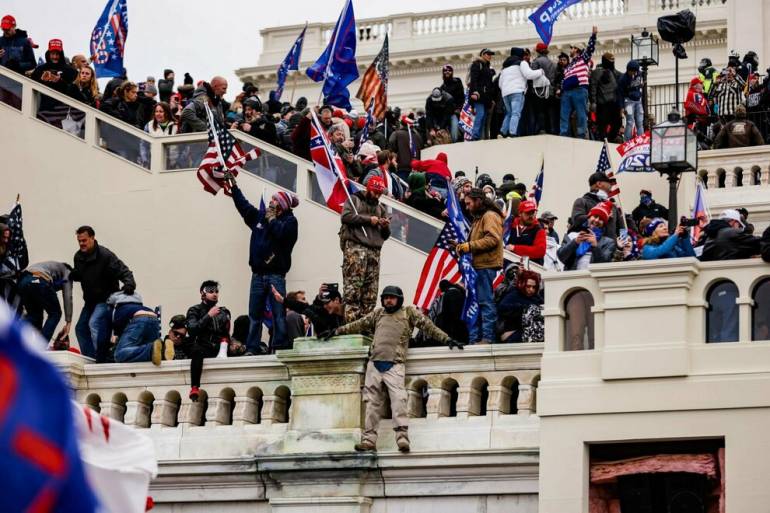 Usa: morto il poliziotto ferito durante le violenze a Washington
