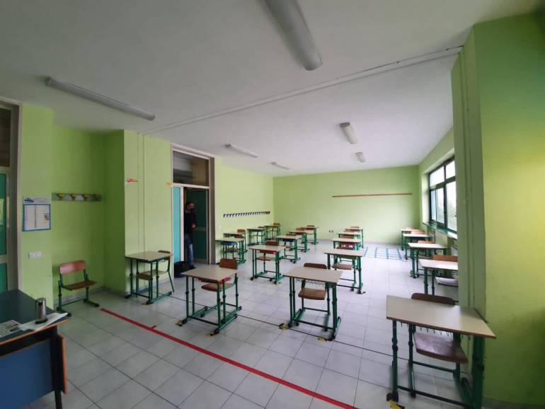 Covid, 7 studenti positivi a Somma Vesuviana: 4 classi in quarantena