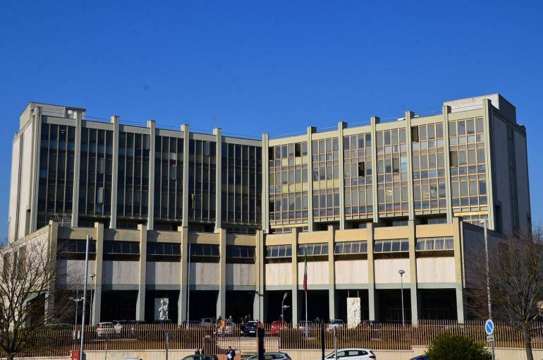 Benevento, riconosciuto il reato continuato: pena ridotta di oltre la metà a un 20enne detenuto