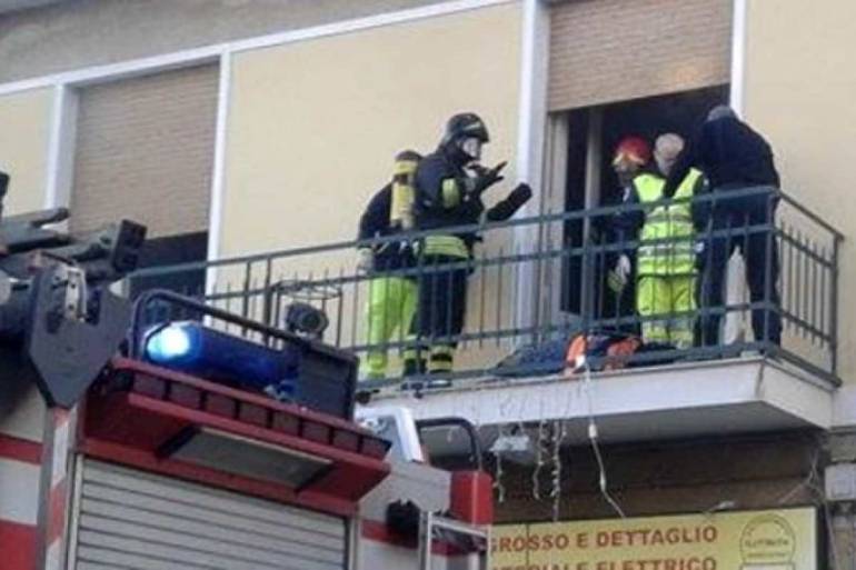 Fiamme in cucina a Telese: donna salvata dai vigili del fuoco