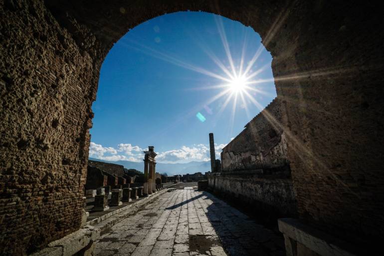 Pompei, San Valentino: le note di Nino Rota per celebrare la giornata degli innamorati