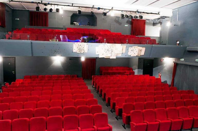 Il Teatro Nuovo di Napoli aderisce all’iniziativa ‘Facciamo luce sul teatro’