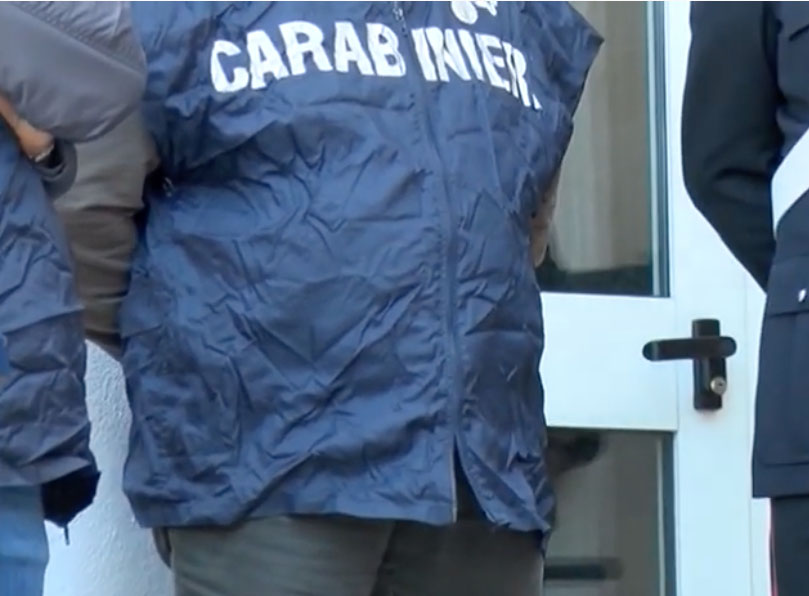 Napoli, cerca di truffare una 80enne: lei chiama i carabinieri e lo fa arrestare