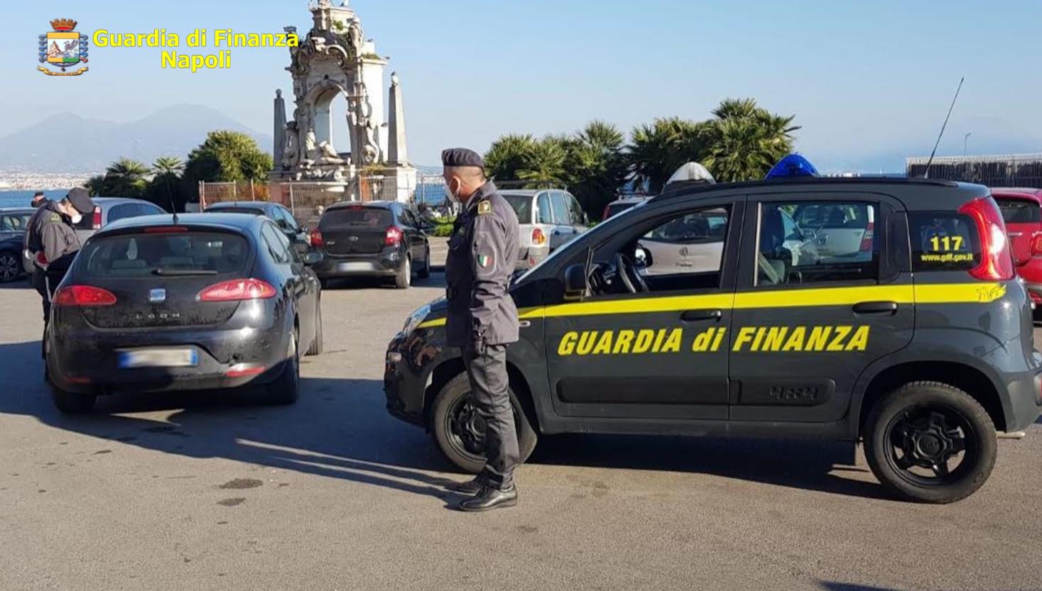 Napoli, controlli anti covid: 83 persone sanzionate dalla Guardia di Finanza
