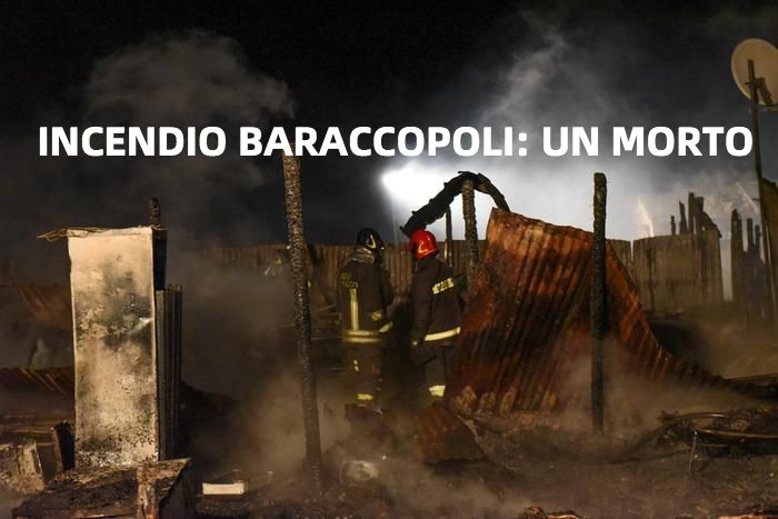 Incendio in una baraccopoli a Parete: un morto