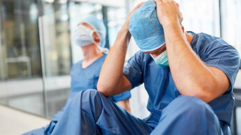 In Campania confermato obbligo mascherine negli ospedali
