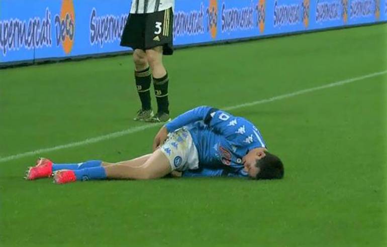 Napoli, Lozano fuori fino a marzo