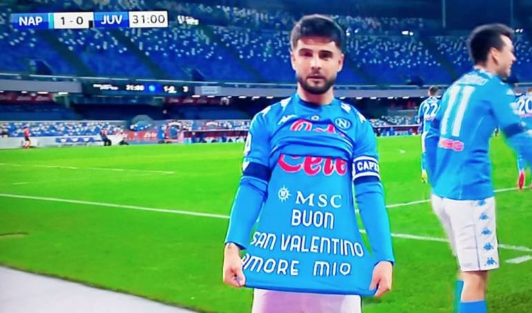 Insigne segna il 100esimo gol su rigore e la dedica: ‘Buon San Valentino amore mio’