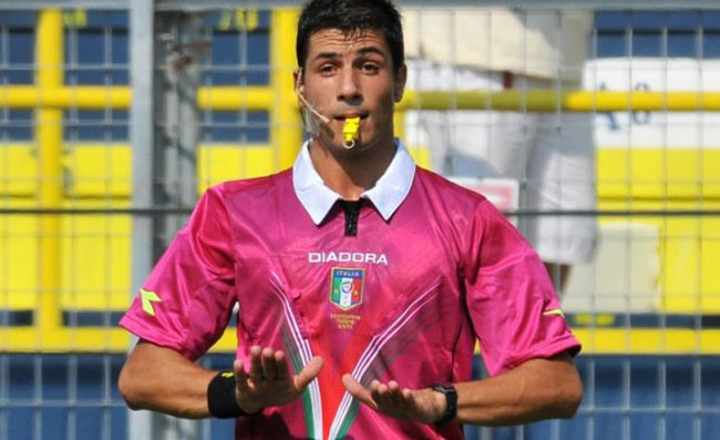 Calcio, arbitri Serie A: Manganiello fischia per Genoa-Napoli mentre Juve-Roma a Orsato