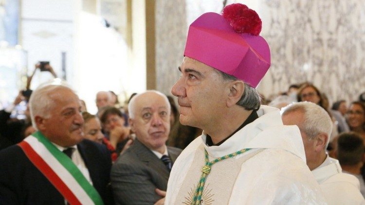 Il nuovo Arcivescovo di Napoli: ‘Voglio una Chiesa povera per i poveri’