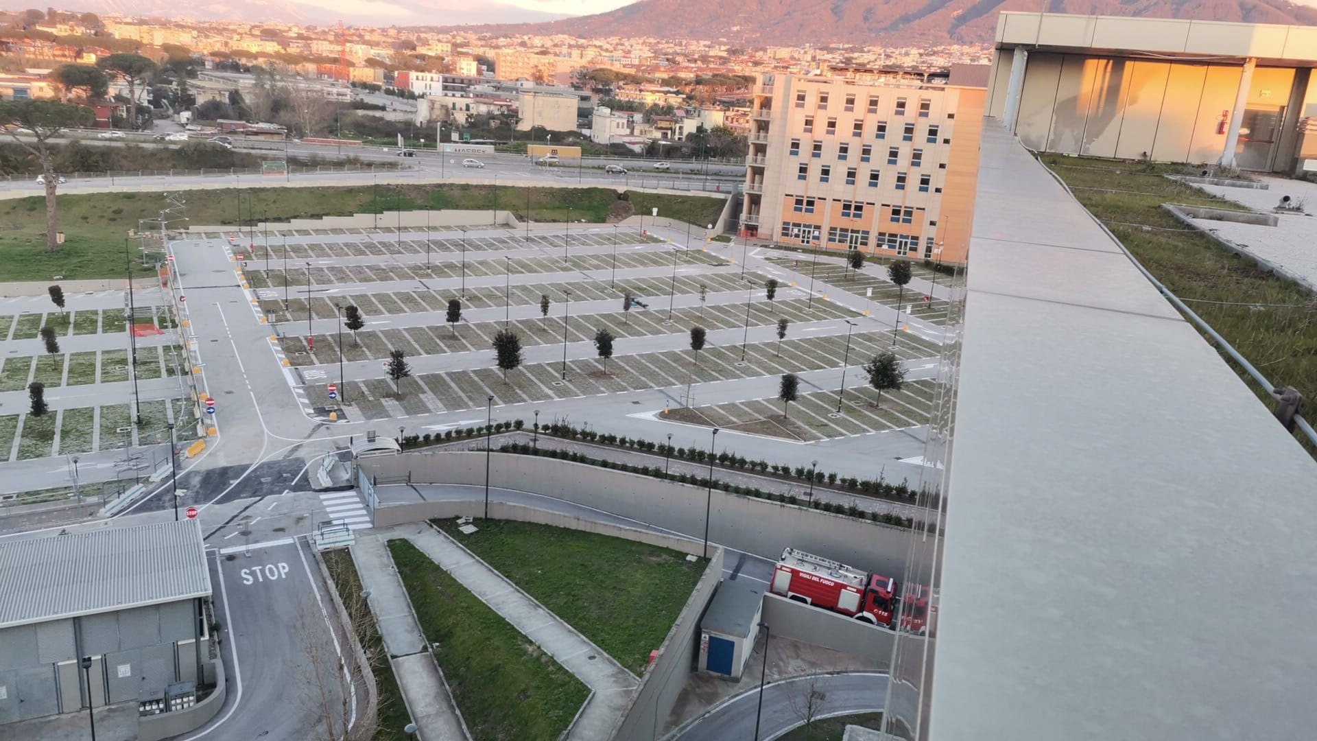 Napoli, riapre il parcheggio interno dell’Ospedale del Mare: operativo e gratuito