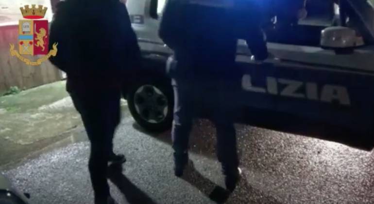 Salvatore Capone ucciso nella notte a Napoli era l’autista del boss del rione Lauro