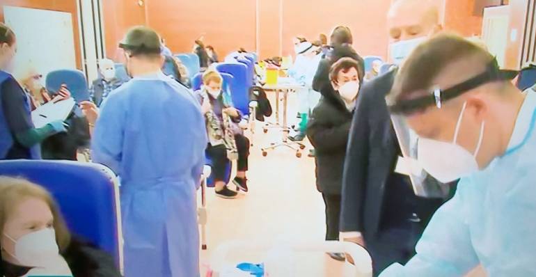 Covid, parte all’ASL Napoli 1 la somministrazione della quarta dose di vaccino