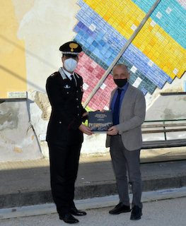 I carabinieri donano duemila libri ai ragazzi detenuti a Nisida