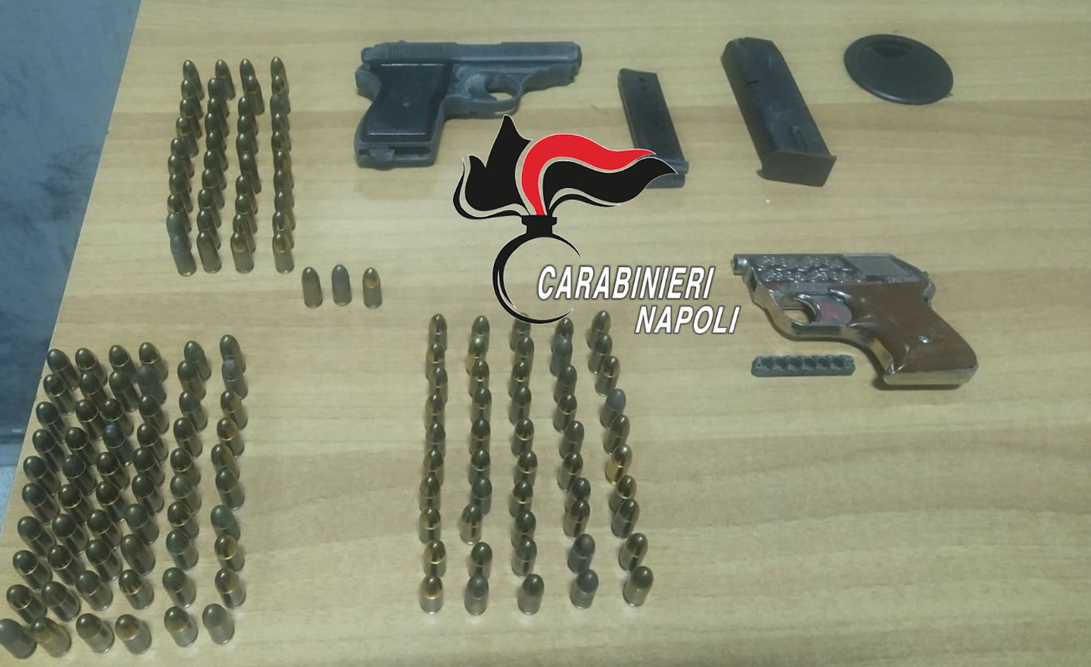 Arzano, armi e munizioni recuperate dai carabinieri