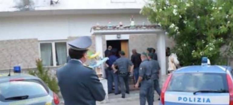 Maxi blitz sul litorale domizio, sequestrati 150 chili di cocaina