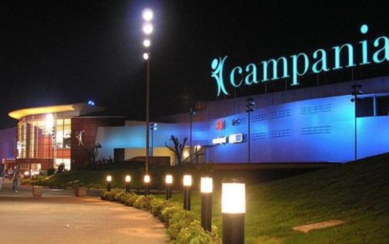 Shopping al Centro Campania con documenti falsi: arrestato 39enne