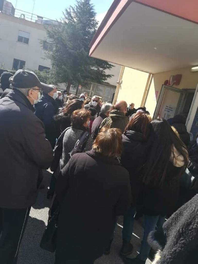 Covid Campania, tasso di contagio alle stelle (2,84%): 871 positivi e 10 decessi