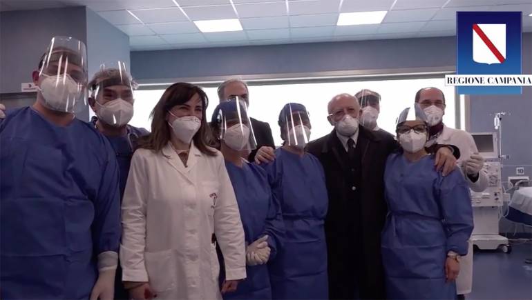 Mille dializzati vaccinati in un giorno grazie ai Nefrocenter