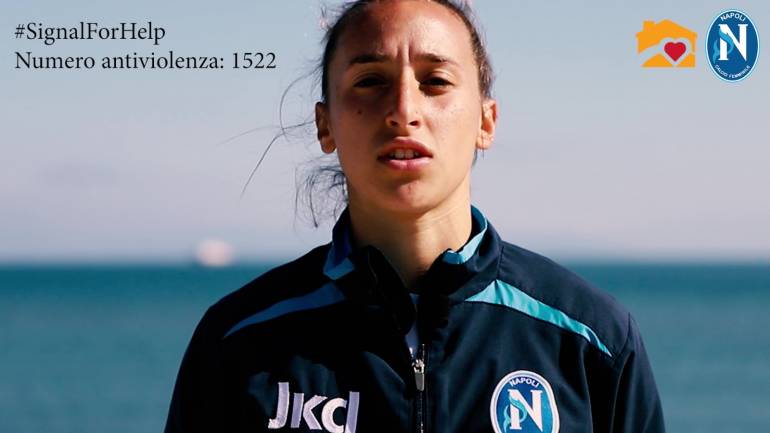 Elisabetta Oliviero, difensore per #SignalForHelp