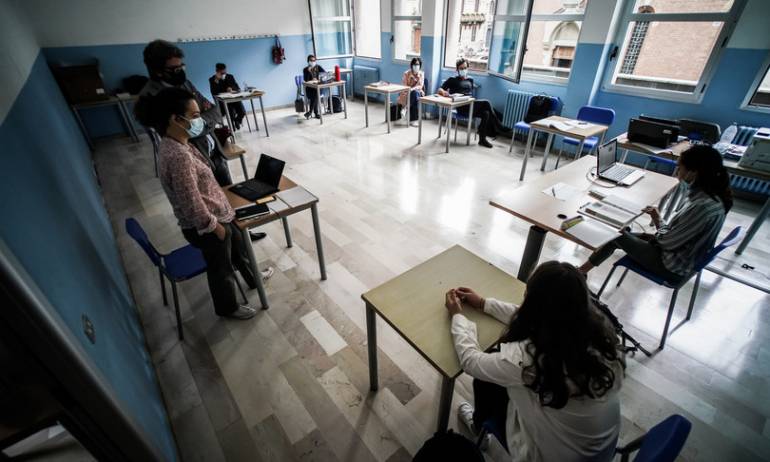 Scuola, Esami dal 16 giugno ed orale in presenza