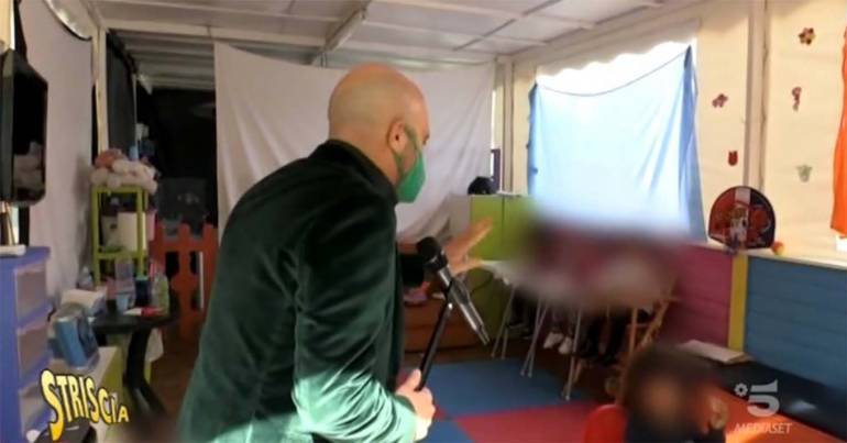 Scoperta una ludoteca aperta in zona rossa: nuovo blitz di Luca Abete