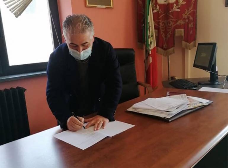 Covid, positivo il sindaco di Villa Briano
