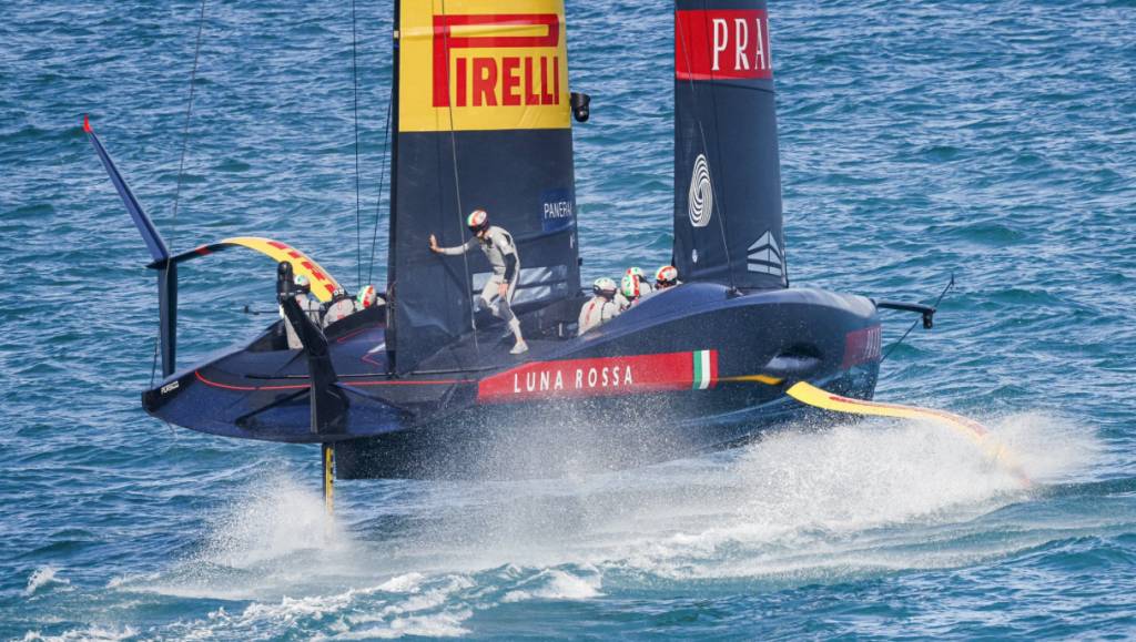 Una sola regata per infrangere il sogno di Luna rossa: è 7-3